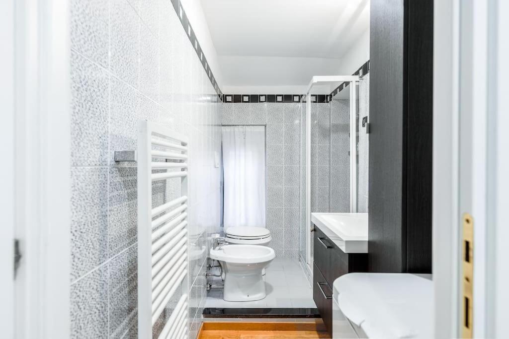 Esclusivo 60Mq In Centro Citta Apartamento Milão Exterior foto